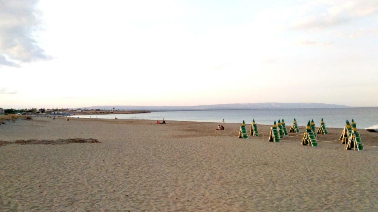 Giallomare Aparthotel Marzamemi Exterior photo